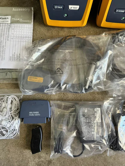 FLUKE Networks DSX 8000 Versiv 2 Cable Certifier Tester Kit